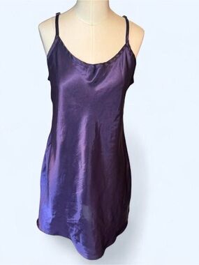 Gilligan & O'Malley Purple Satin bias cut Slip dress Y2K adjustable straps